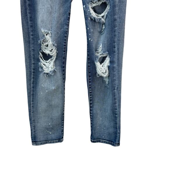 JUDY BLUE Boyfriend Fit Denim Jeans Womens Size 7/28 Relaxed Distressed - Picture 4 of 11
